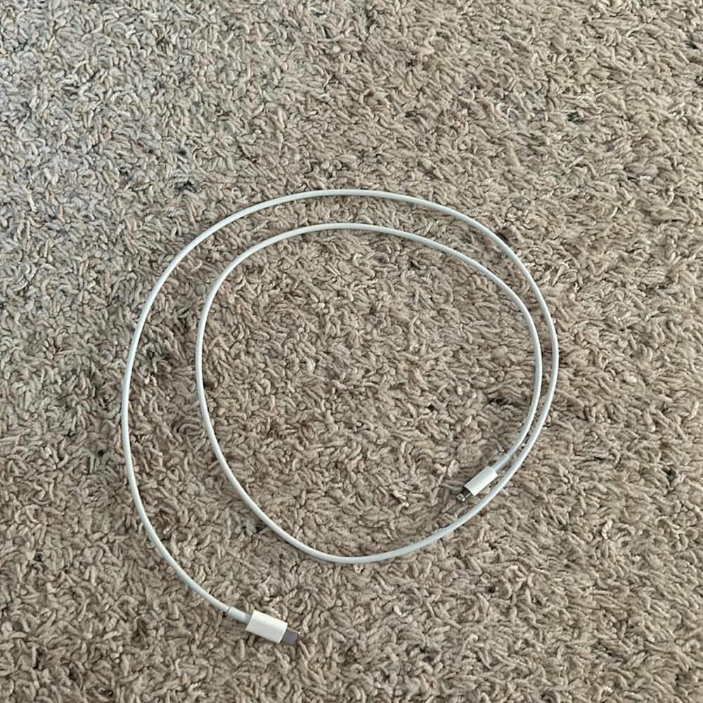 USBC to Lightning cable